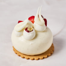 Load image into Gallery viewer, Vanilla Strawberry Bliss
